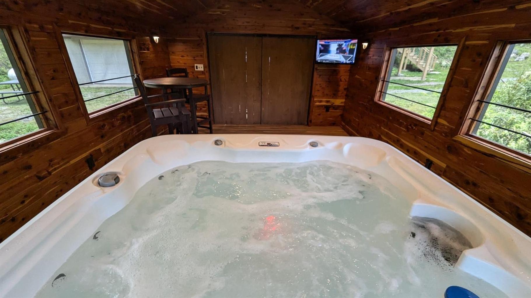 Red Roof Mountain Cabin With Starlink Internet! Stanley Exterior foto